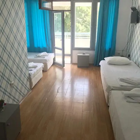 Trinity Camp Hotel *